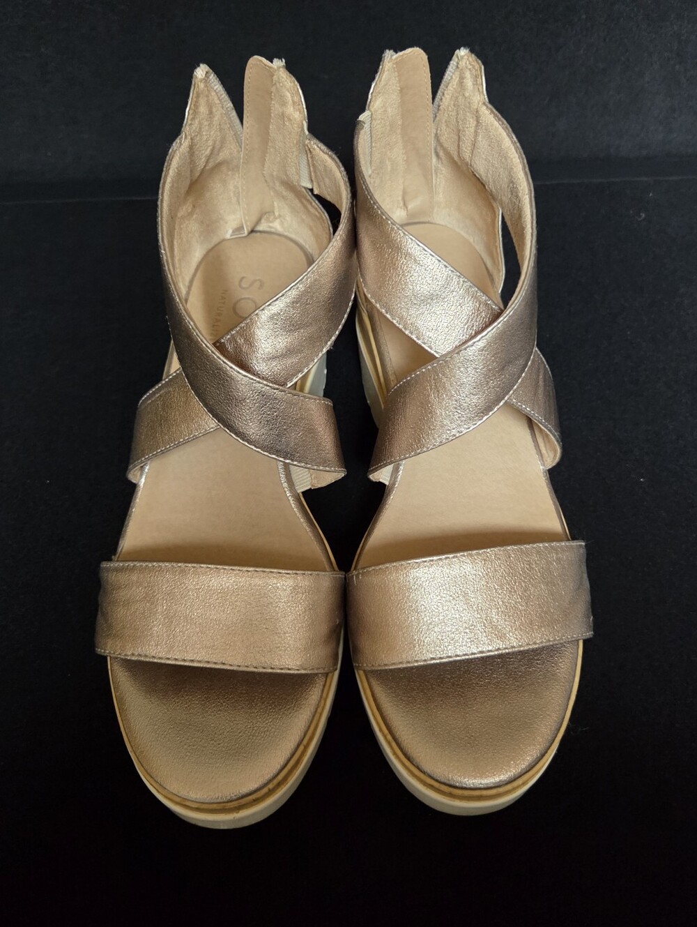SOUL Naturalizer Women's Metallic Sandal 8.5